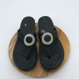 Crocs Sanrah Wedge Sandals Womens 8 Black Beveled Circle Comfort